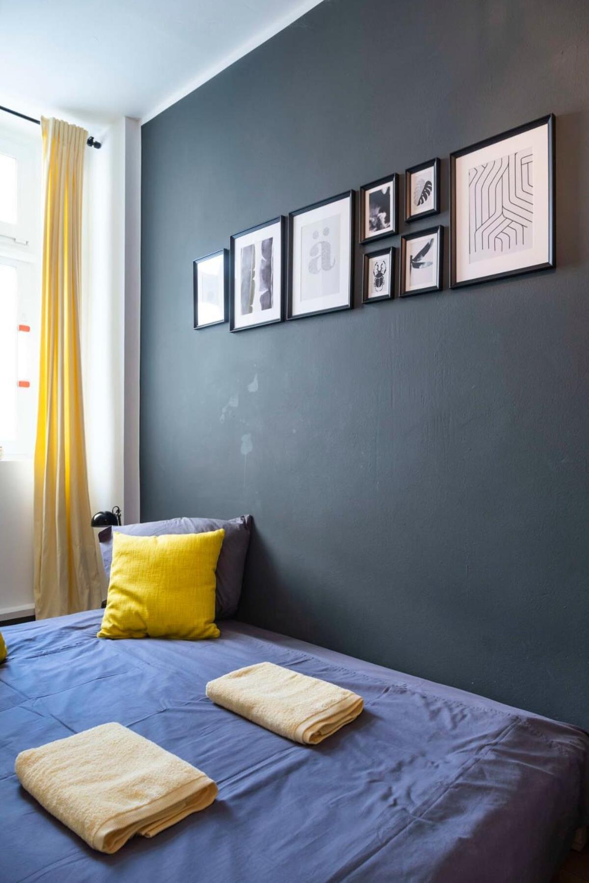 2 Bedroom In Great Location In Kreuzberg Берлин Екстериор снимка